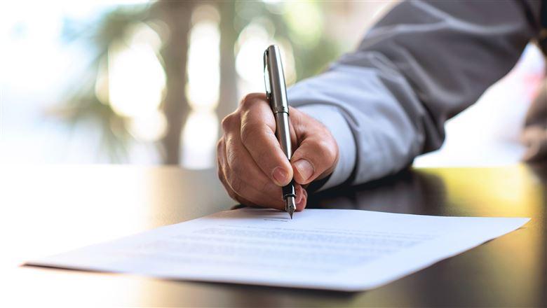 Contracts and consultations